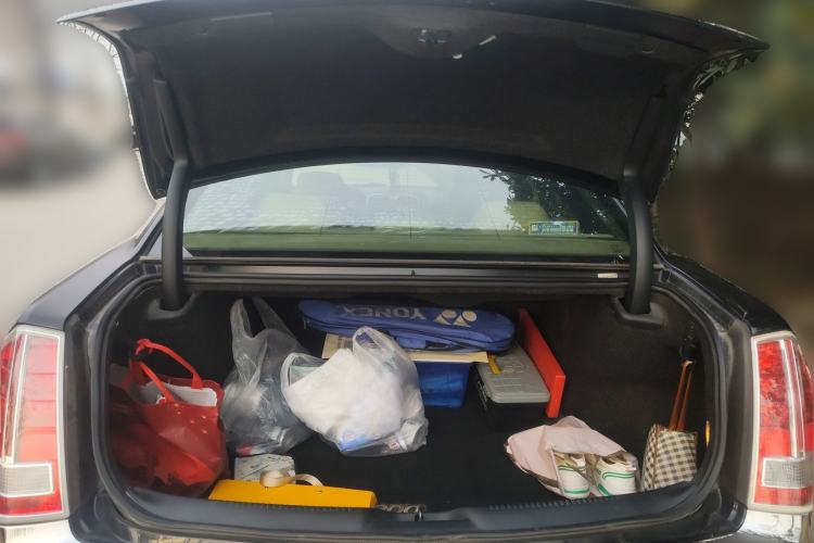 Used Chrysler 300C 2013 3.6L Luxury Edition