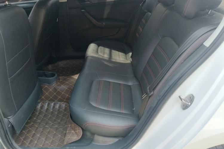 Used Volkswagen Santana 2015 1.6L Manual Fashion Edition Left Rear Seat