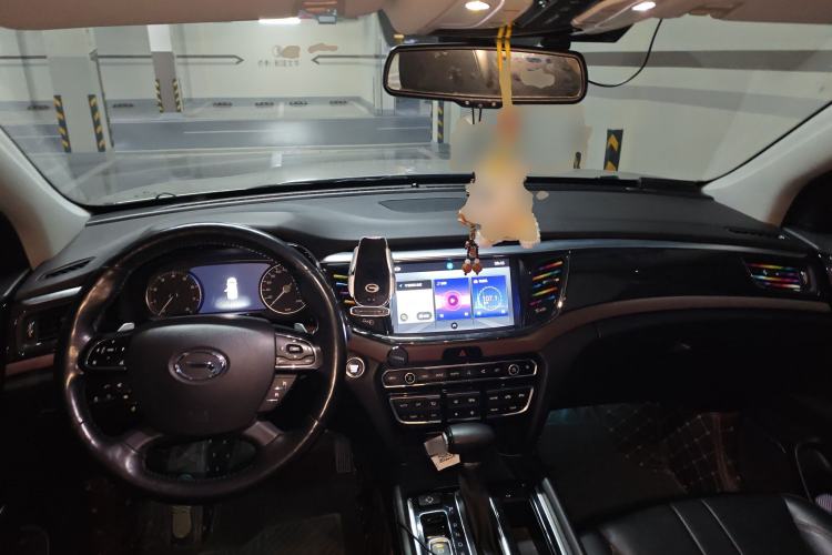 Used GAC Trumpchi GS8 2017 320T Two-Wheel Drive Luxury Smart Connectivity Version (7 Seats)