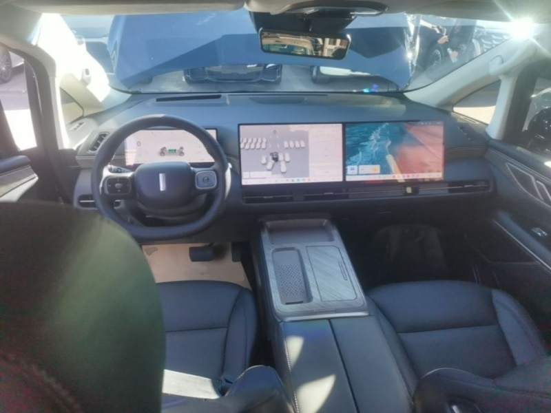 Used Wey Gaoshan 2025 Four-Wheel Drive Alpine 8 — 9