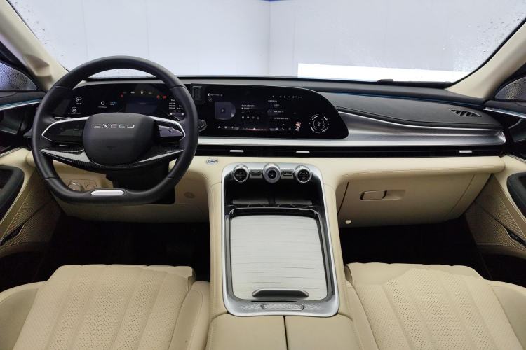 Used EXEED Lingyun 2024 300T Two-Wheel Drive Starlight Edition
