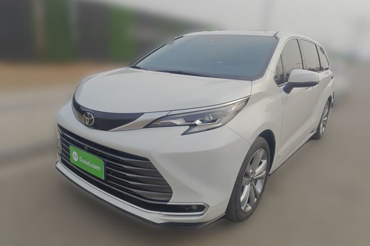 Used Toyota SIENNA 2024 2.5L Hybrid Luxury Edition