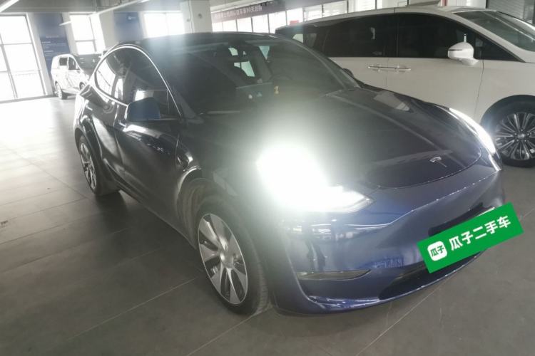 Used Tesla Model Y 2021 Long-Range All-Wheel-Drive Version