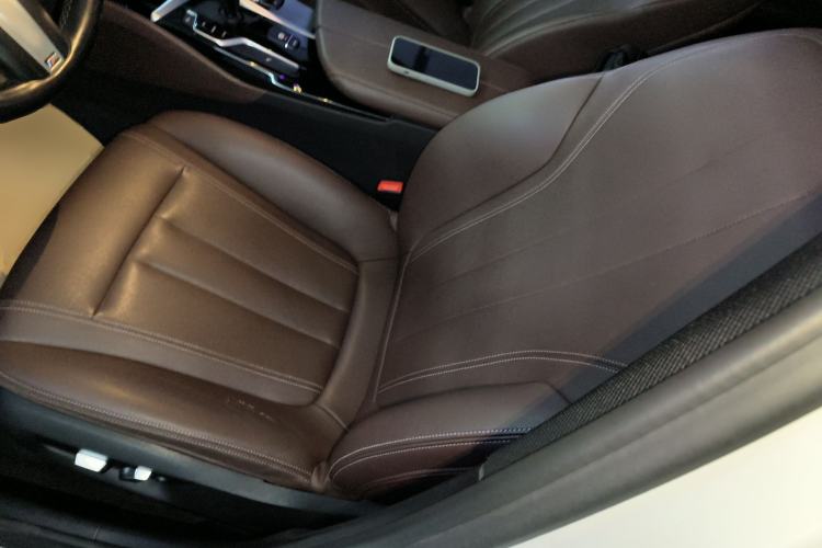 Used BMW 5 Series 2019 525Li M Sport Package Left Front Seat