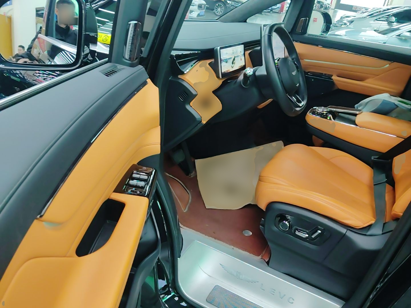 Geely Galaxy LEVC L380 2024 140-Degree 6-Seater All-Wheel-Drive Ultra — снимка 18