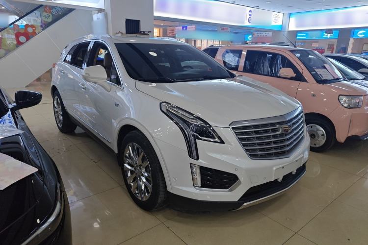 Used Cadillac XT5 2018 28E 4x4 Platinum Edition
