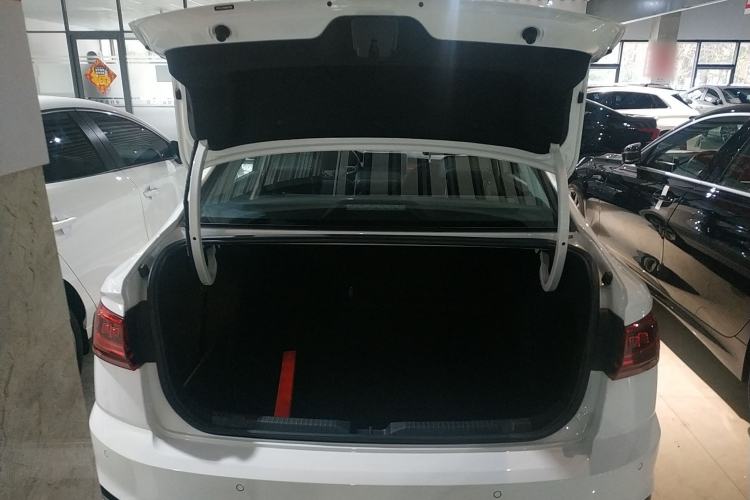 Used Volkswagen Bora 2023 200TSI DSG SmartDrive PRO Edition Trunk