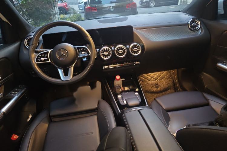 Used Mercedes-Benz GLA 2020 GLA 200 Interior 2