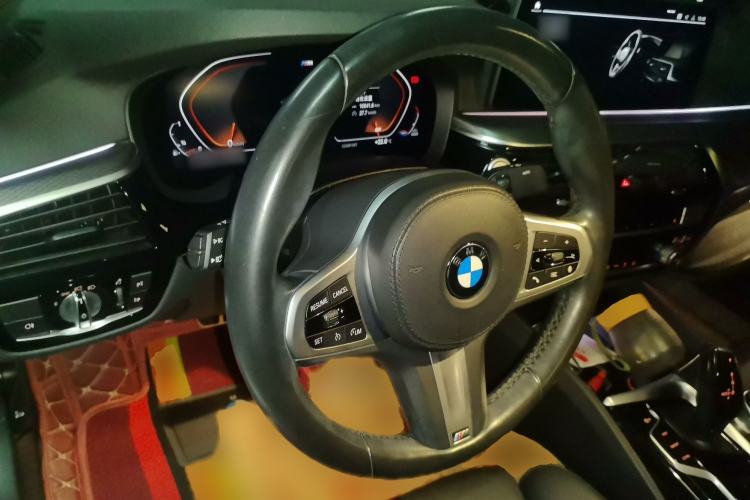 Used BMW 5 Series 2021 525i M Sport Package Steering Wheel