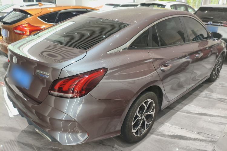 Used MG 5 2022 180 DVVT Manual Youth Luxury Edition