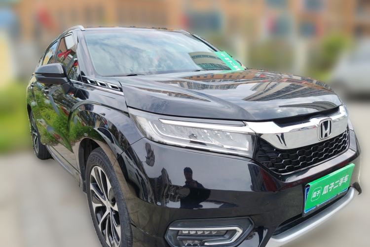 Used Honda Avancier 2017 240TURBO Two-Wheel Drive Premium Edition Front Right 45 Deg