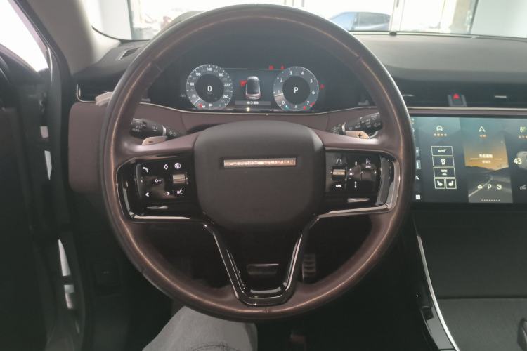 Used Land Rover Range Rover Evoque 2024 Aurora L 249 PS Prestige Light-Chasing Edition