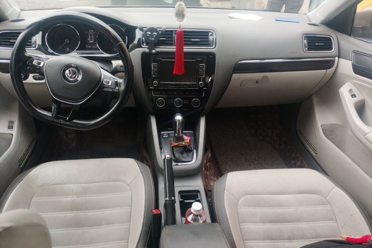 Used Volkswagen Sagitar 2015 230TSI Automatic Luxury Model