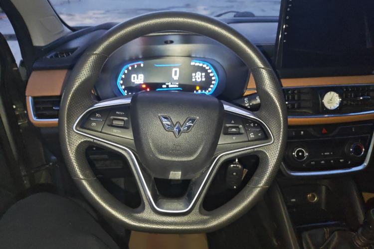 Used Wuling Hongguang S3 2018 1.5L Manual Luxury Model China V Standard
