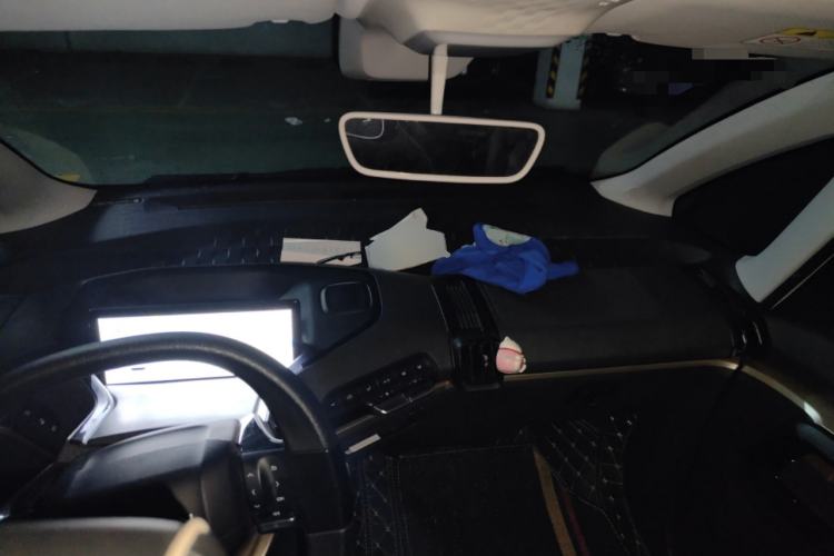 Used Baojun KiWi EV 2021 Artist Model Ternary Lithium Center Console