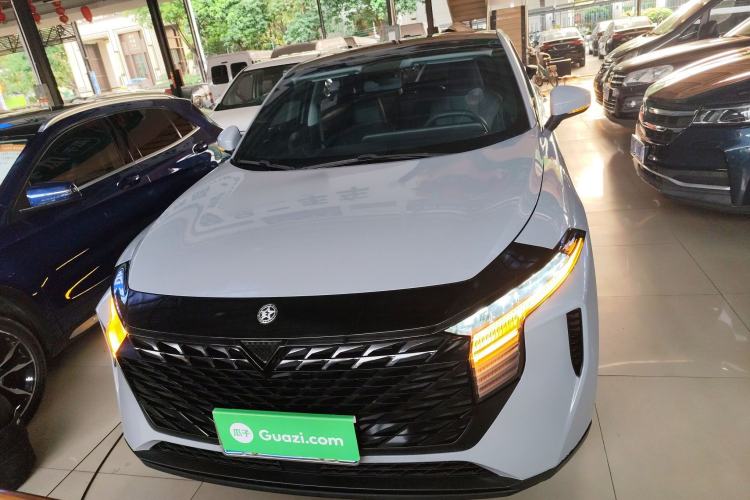 Used Venucia V 2021 260T Idol Edition Front