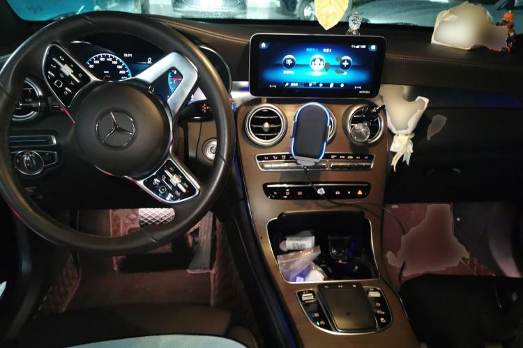 Used Mercedes-Benz GLC 2020 GLC 260 L 4MATIC Luxury Model Center Console