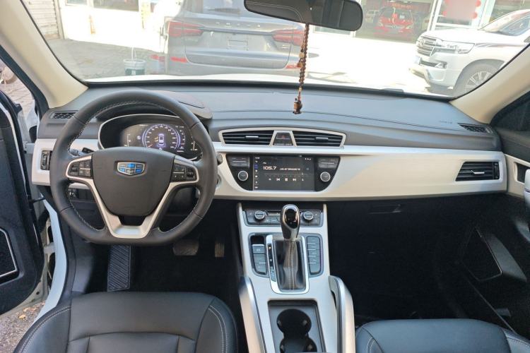 Used Geely Auto Emgrand X7 Sport 2018 1.8TD Automatic Two-Wheel Drive Smart Connect 4G Internet Edition
