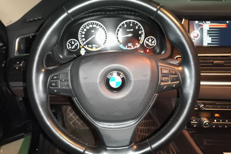 Used BMW 5 Series GT 2014 528i Luxury Edition
