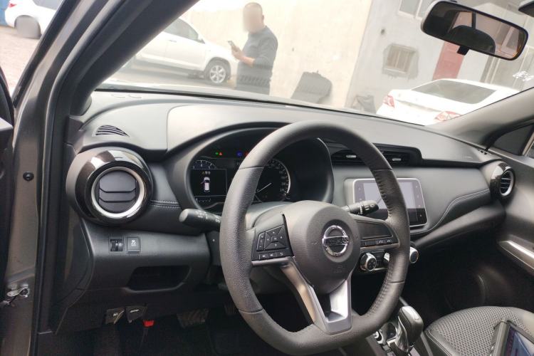 Used Nissan Kicks 2019 1.5L CVT Smart Connect Luxury Edition
