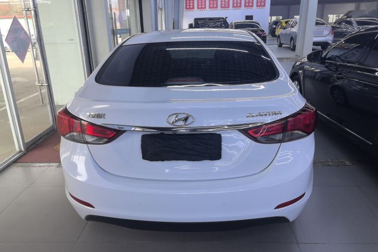Used Hyundai Elantra (5th Generation / Langdong) 2016 1.6L Manual Luxury Model

