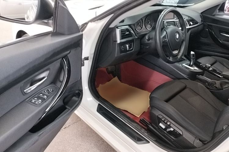 Used BMW 3 Series GT 2018 320i Sport Edition
