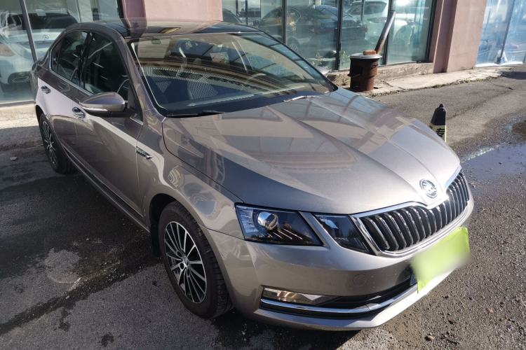 Used Skoda Octavia 2019 1.5L Automatic Smart Drive Luxury Edition China VI Standard