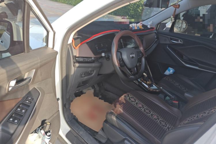 Used CHANGAN CS15 2019 1.5L Automatic Entry Model China V Standard