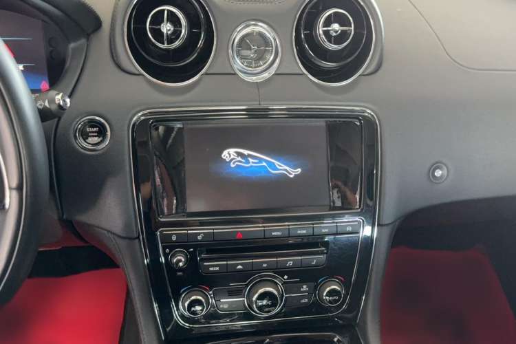 Used Jaguar XJ 2015 XJL 3.0 SC Four-Wheel Drive Panoramic Business Edition
