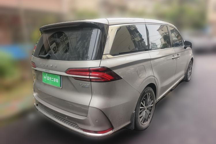 Used Roewe iMAX8 2023 400TGI Comfort Edition Rear Right 45 Deg