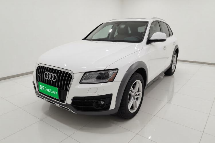 Used Audi Q5 2017 Plus 40 TFSI Technology Model