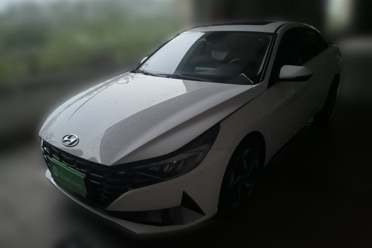 Used Hyundai Elantra 2021 1.5L CVT LUX Prestige Edition