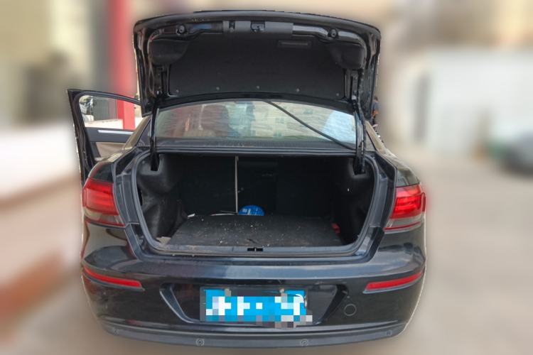 Used Qoros 3 2014 Sedan 1.6L Automatic Zhiyue Model Trunk