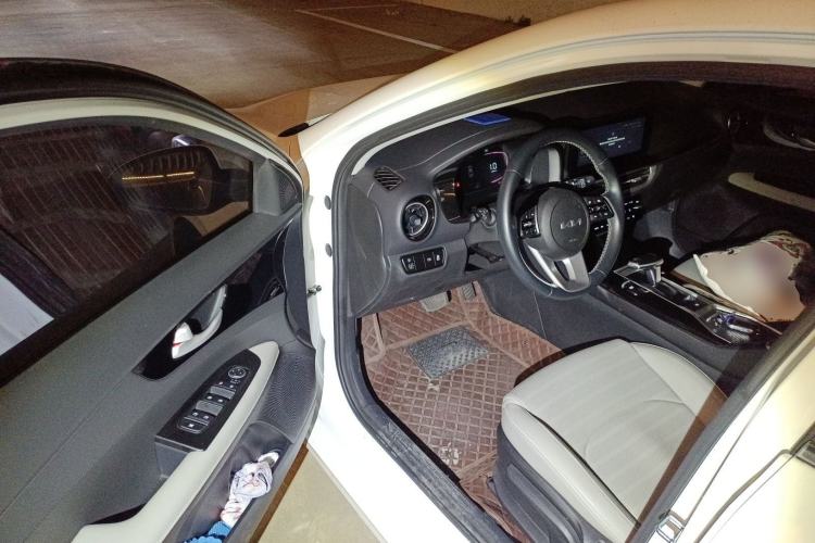 Used Kia K3 2023 1.5L CVT Luxury Edition
