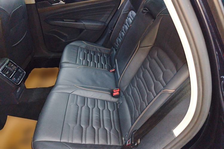 Used Volkswagen Passat 2019 330TSI Elite Edition China VI Left Rear Seat