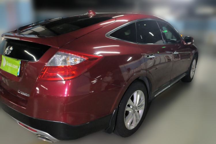 Used Honda Crosstour 2014 2.4L Luxury Edition Rear Right 45 Deg