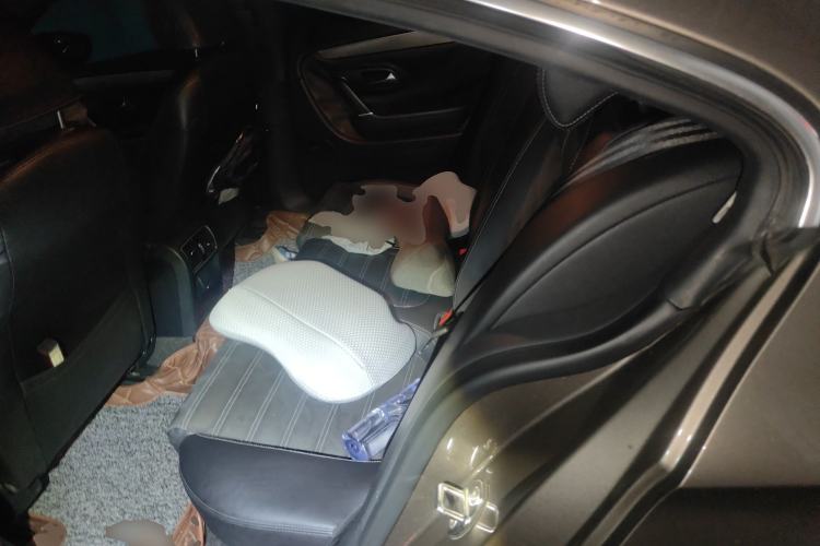 Used Volkswagen FAW-Volkswagen CC 2013 1.8TSI Luxury Model Left Rear Seat