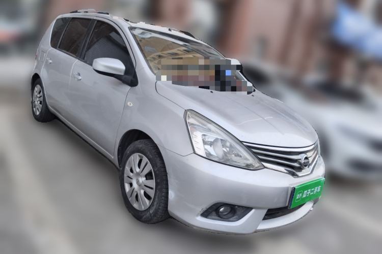 Used Nissan Livina 2013 1.6XE Manual Comfort Edition Front Right 45 Deg