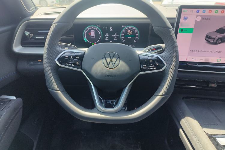 Used Volkswagen Teramont 2025 Tiguan Pro 450TSI Four-Wheel Drive Summit Edition
