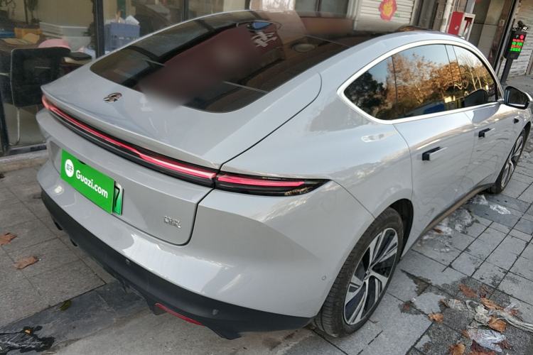 Used Nio ET5 2024 75 kWh Exterior 5