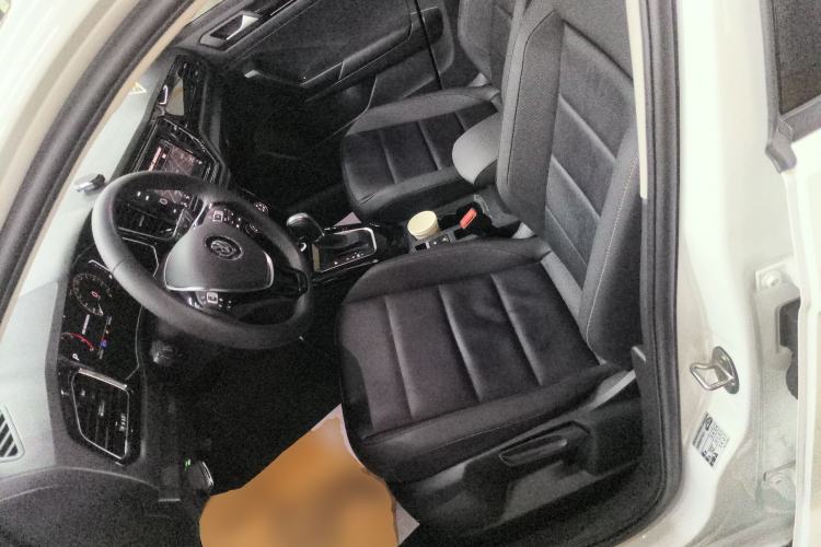 Used Volkswagen T-ROC 2019 280TSI DSG Two-Wheel Drive Comfort Version China VI Standard
