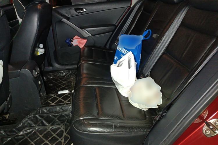 Used Volkswagen Tiguan 2010 1.8TSI Automatic Two-Wheel Drive Elite Edition Left Rear Seat