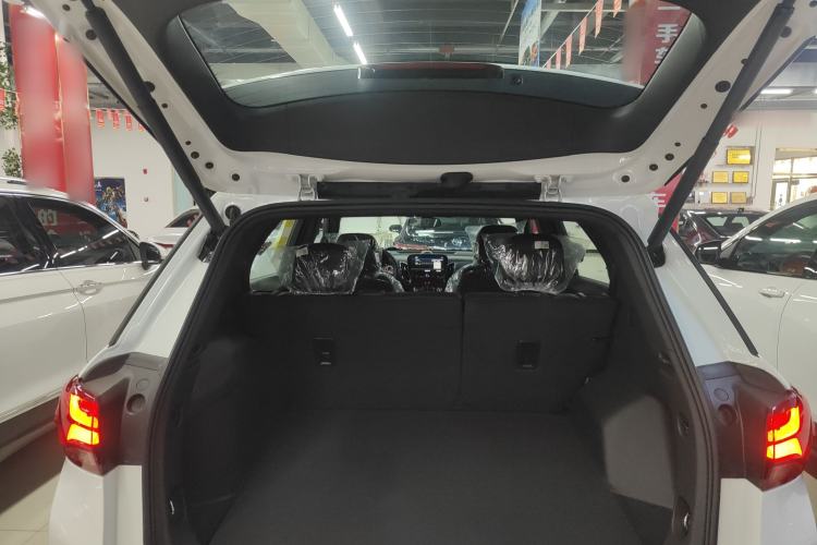 Used Chevrolet Equinox 2023 Mild Hybrid 2.0T RS Smart Boundary-Pushing Edition
