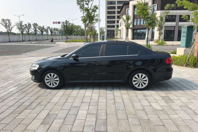 Used Volkswagen Lavida 2013 Restyled Classic 1.6L Automatic Comfort Edition