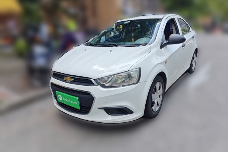 Used Chevrolet Aveo Sonic 2014 Sedan 1.4SL AT Fashion Edition