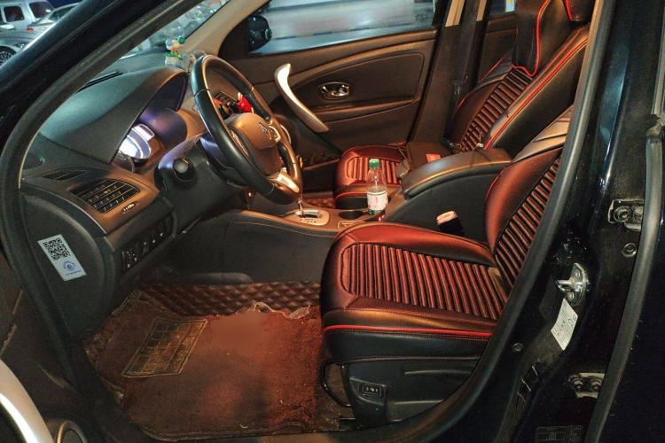 Used Renault Fluence 2015 2.0L Standard Edition
