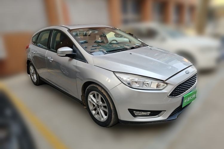 Used Ford Focus 2015 Hatchback 1.6L Automatic Fashion Edition
