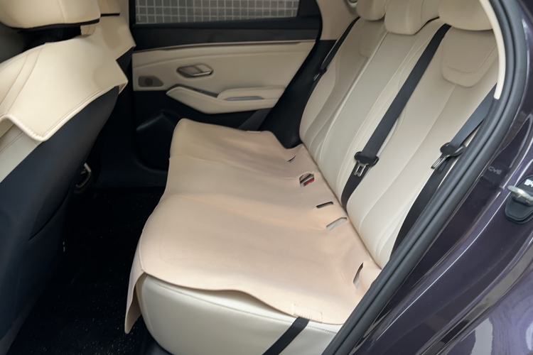 Used BYD Qin L 2024 DM-i 80KM Beyond Model Left Rear Seat