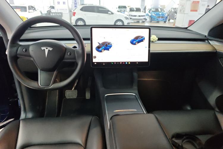 Used Tesla Model Y 2022 Rear-Wheel-Drive Version
