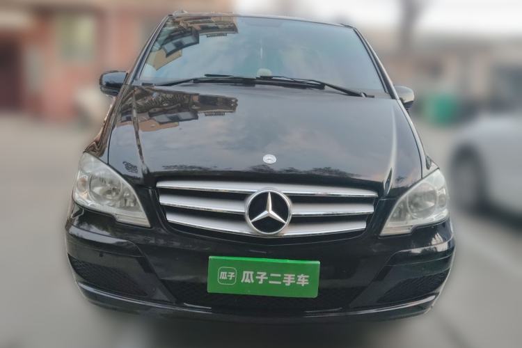 Used Mercedes-Benz Vito 2011 2.5L Elite Edition Front